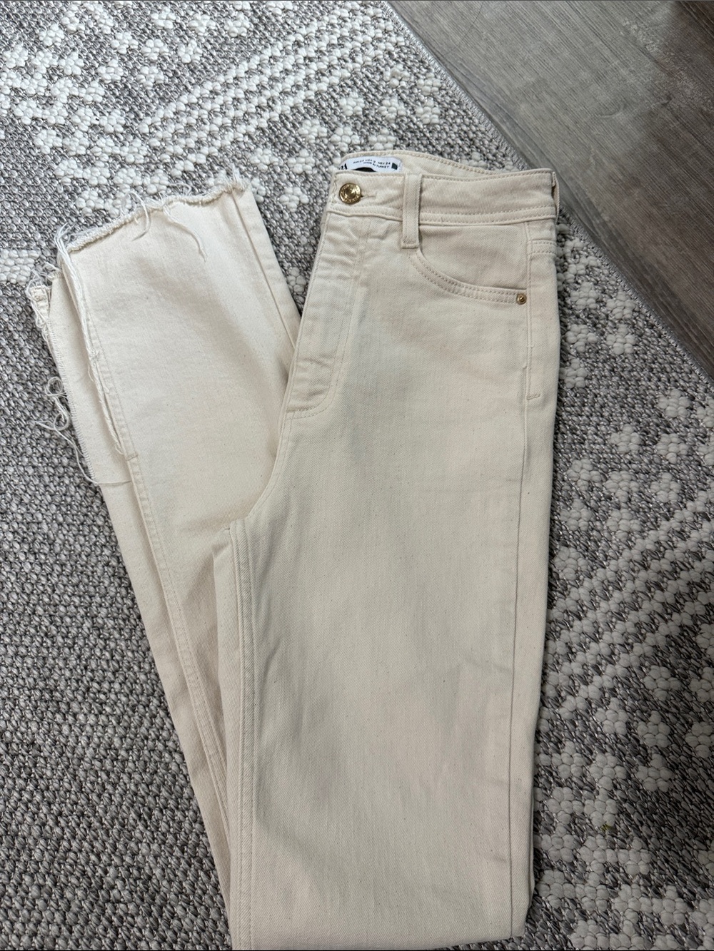 Zara Straight Leg Cream Jeans
